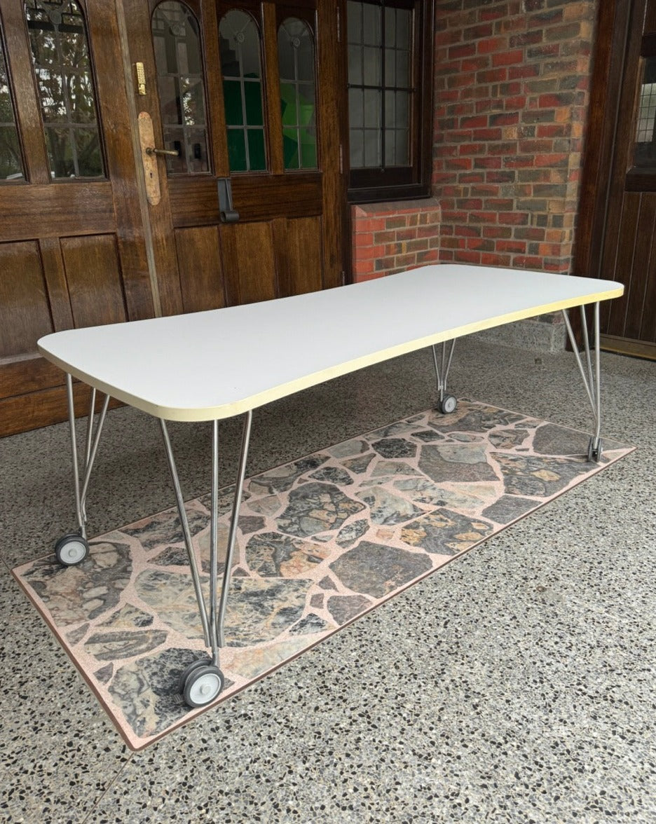 'Max' Table for Kartell