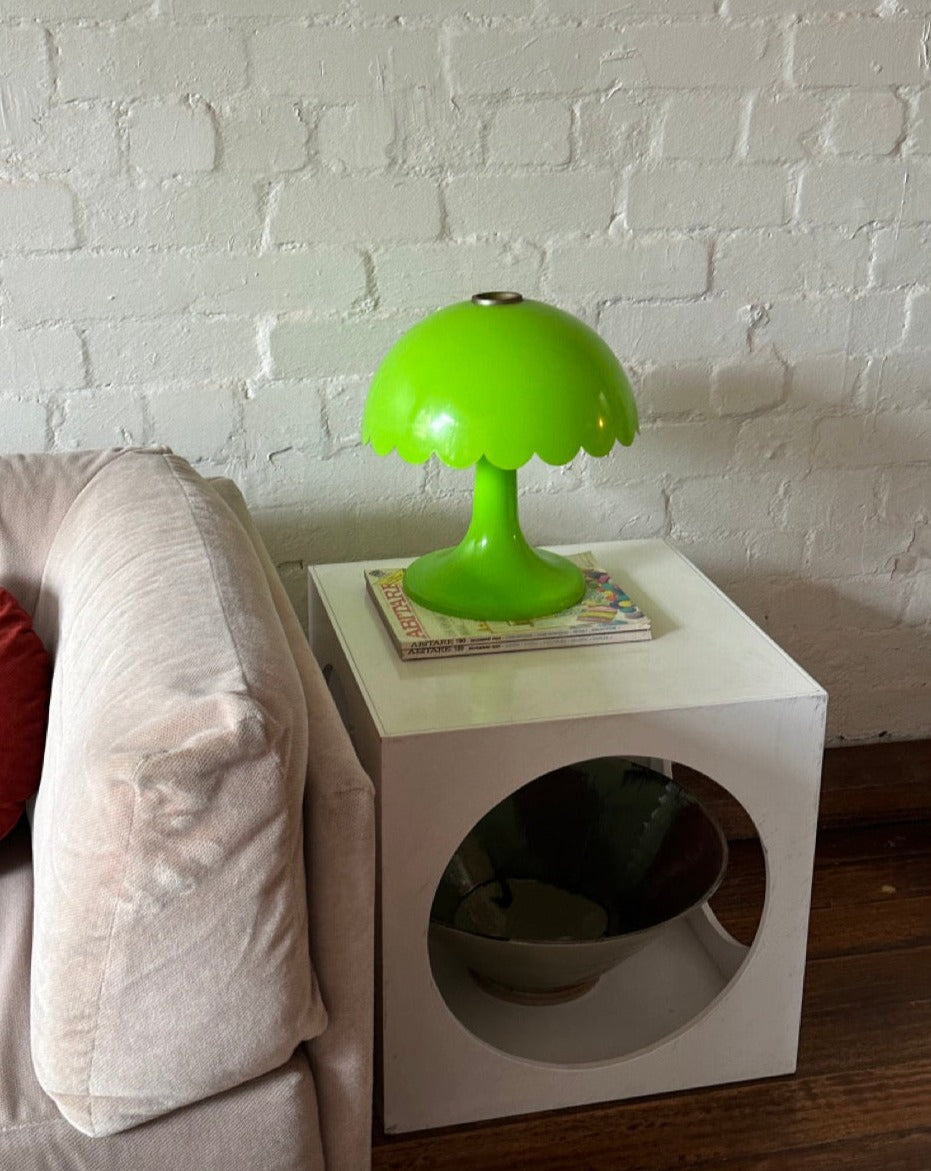 Scalloped Mushroom Lamp