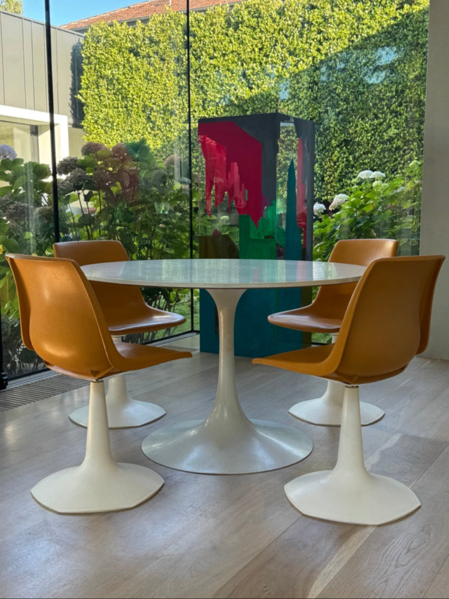 Set of 4 Sebel Hobnob Swivel Chairs
