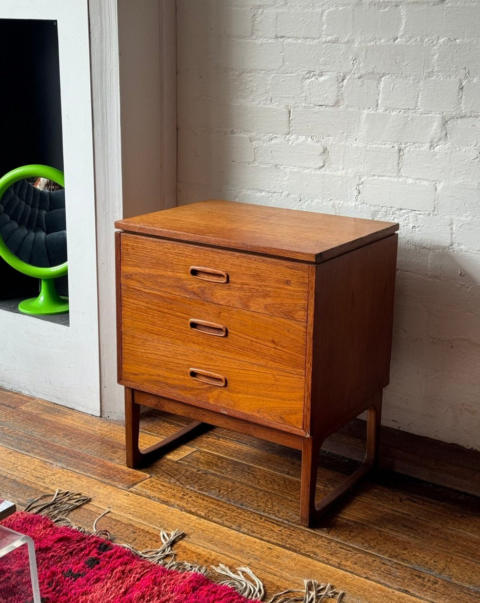 Mid Century Teak Chest of Drawers