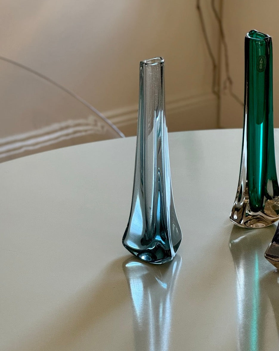 Three Kingfisher Whitefriars 'Tricorn' Stem Vases