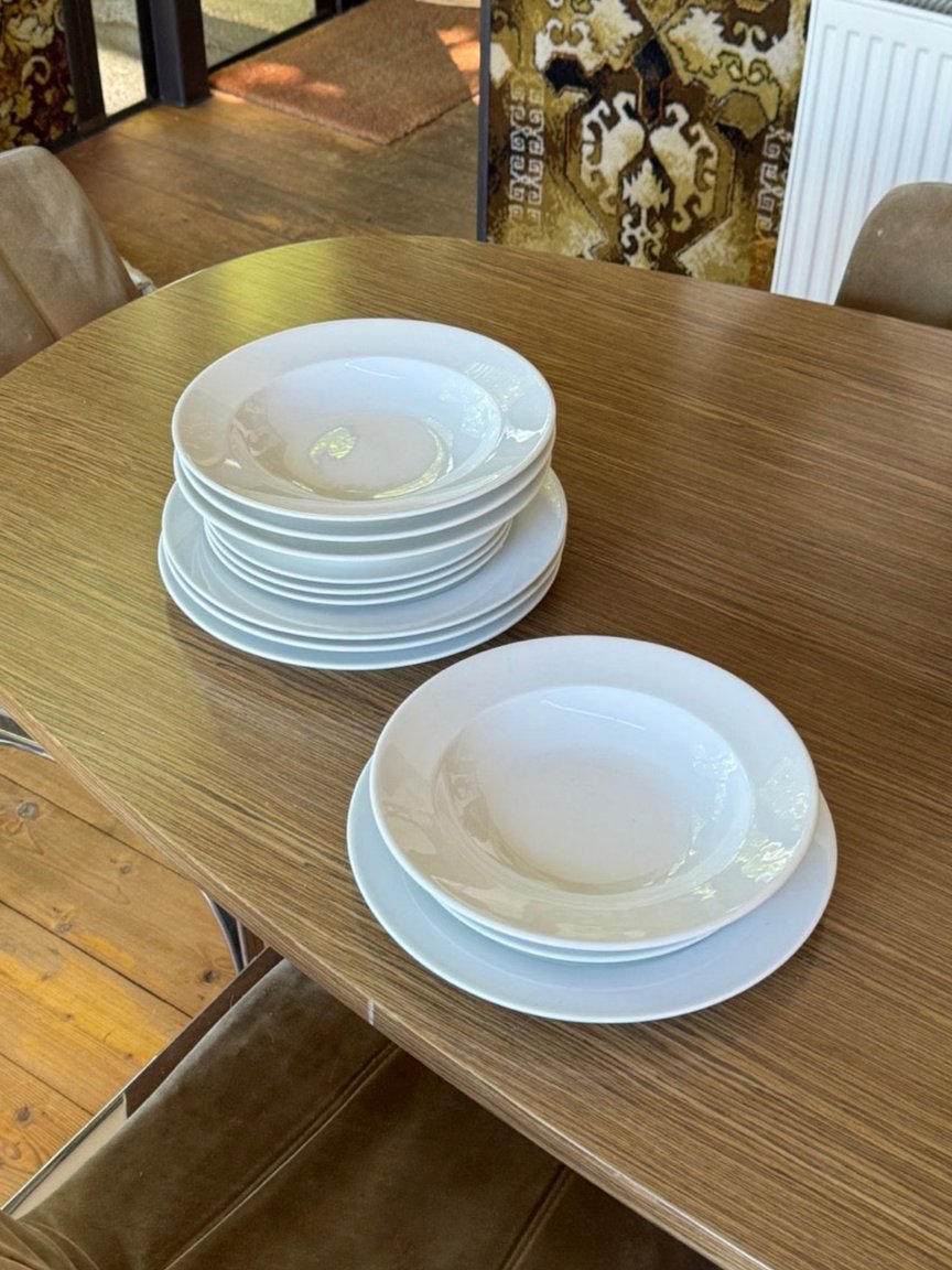 Pillivuyt Dinnerware Set of 12