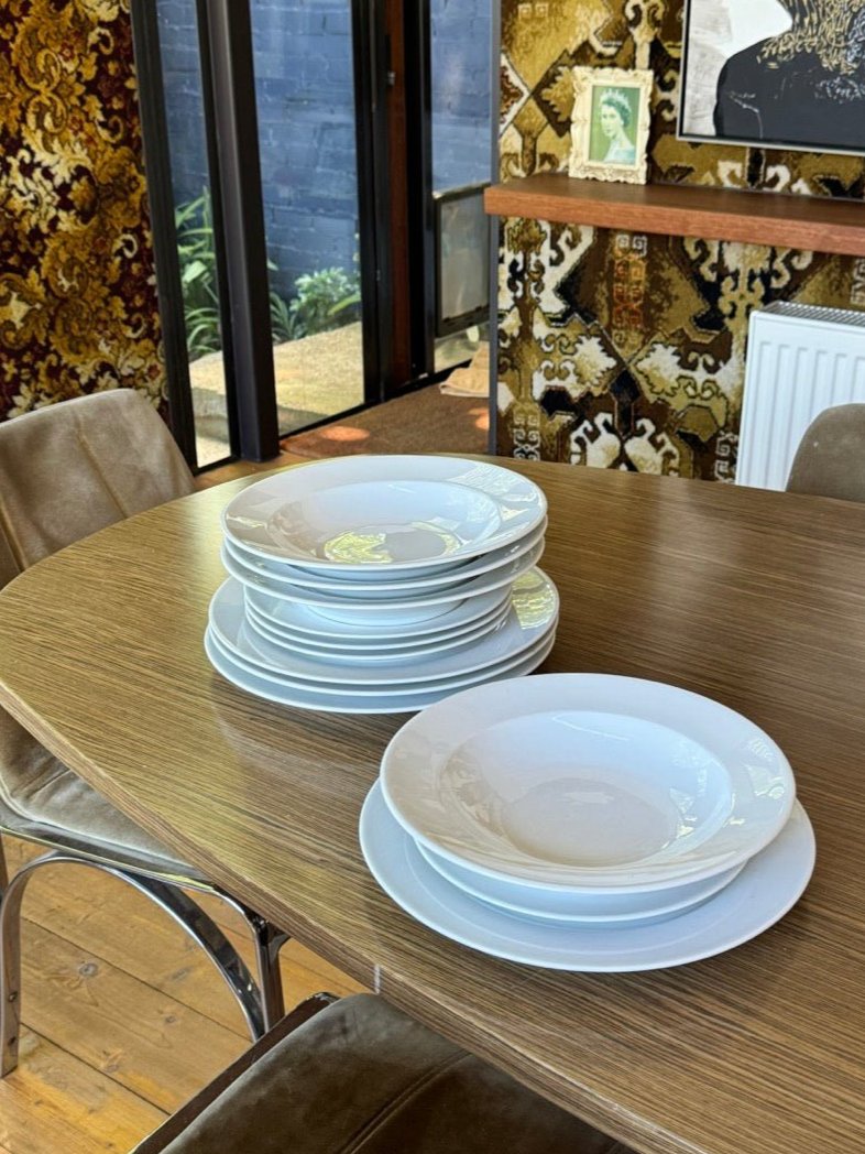 Pillivuyt Dinnerware Set of 12