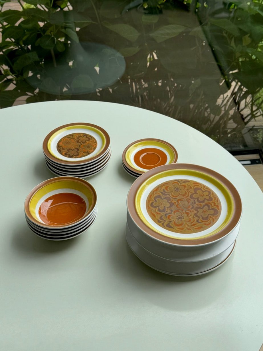 Vintage Electra Casual Ceram Tiffany 9601 Stoneware Dinner Set