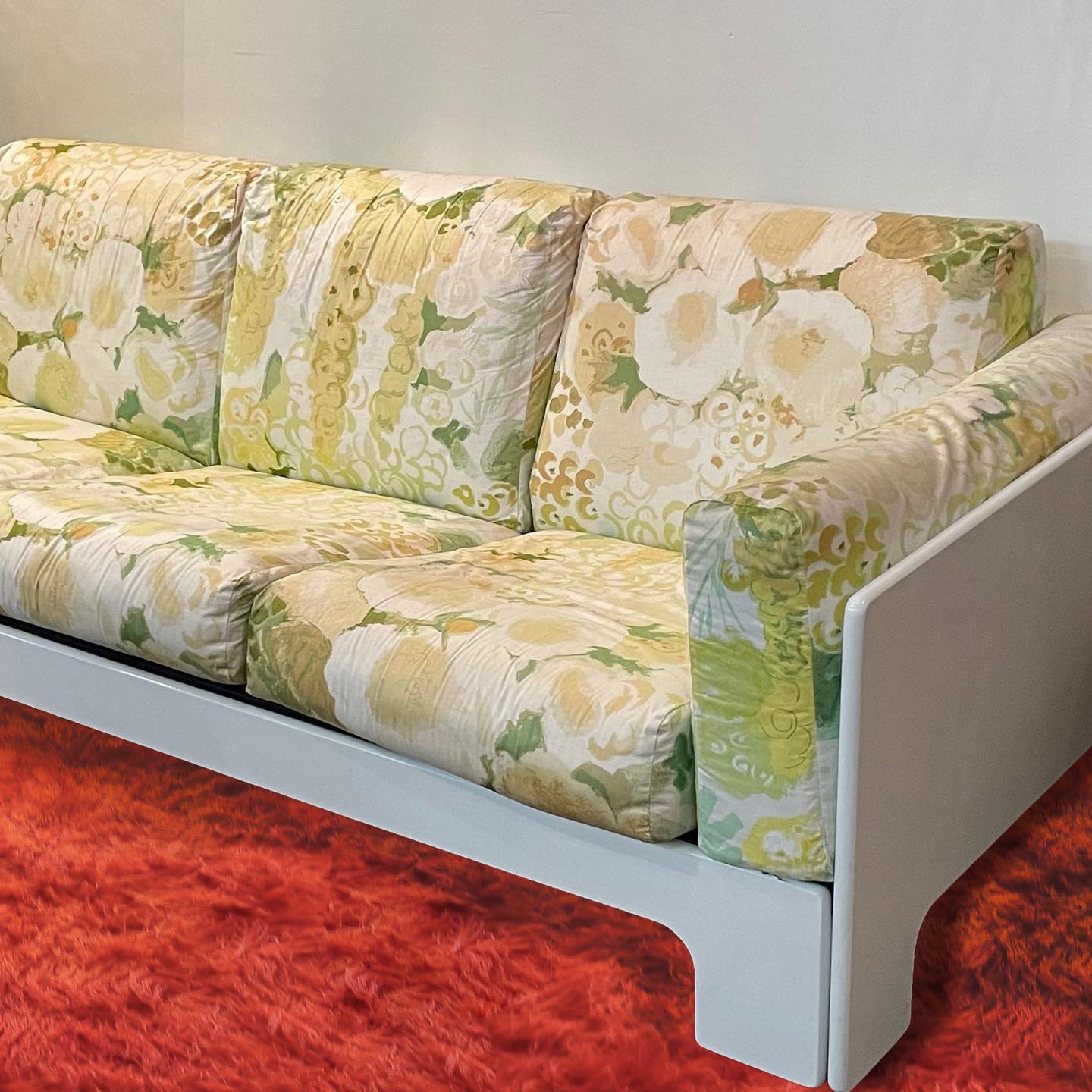 Chunky 3-seater Mid Century Modern Sofa