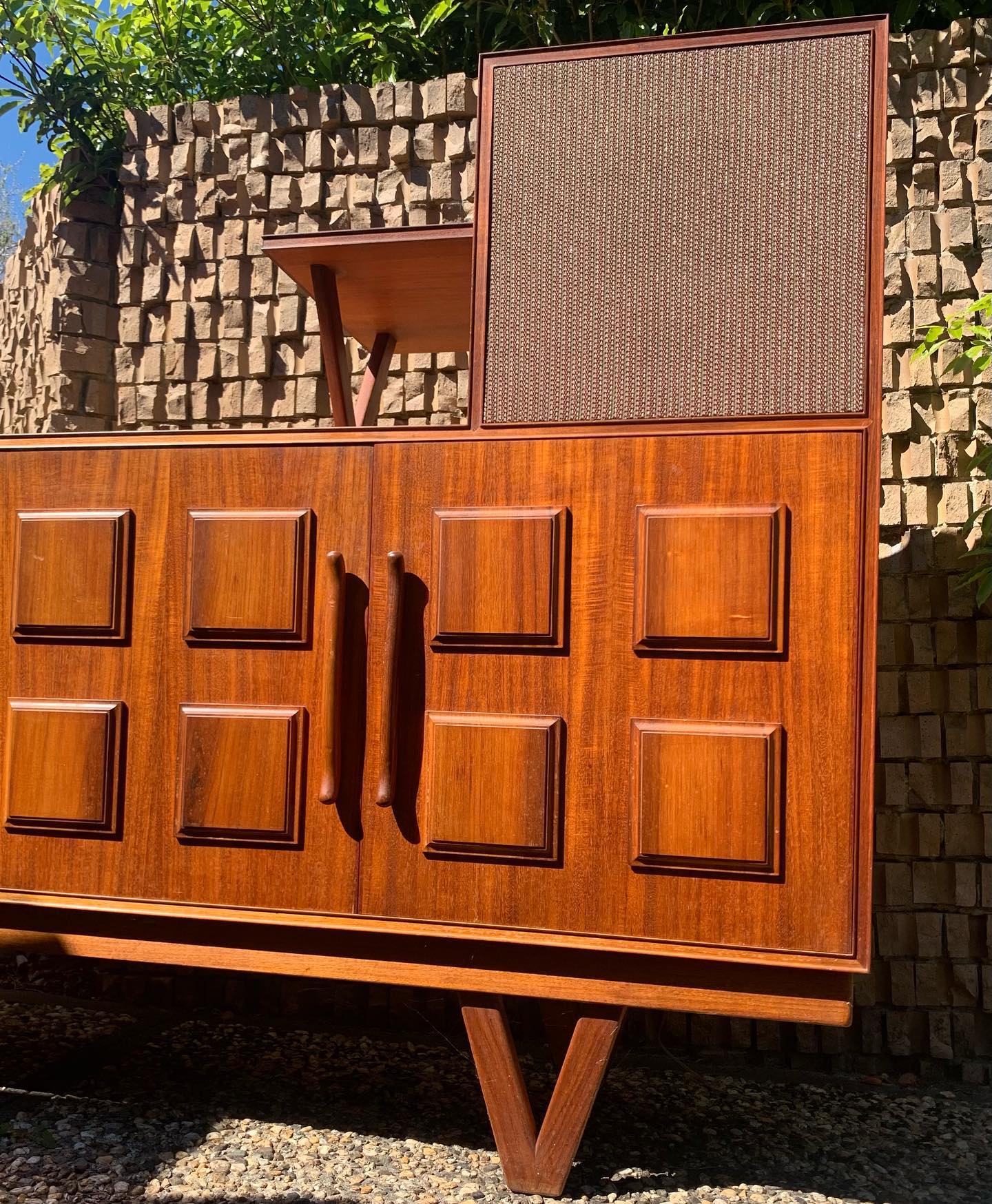 Dario Zoureff Sideboard