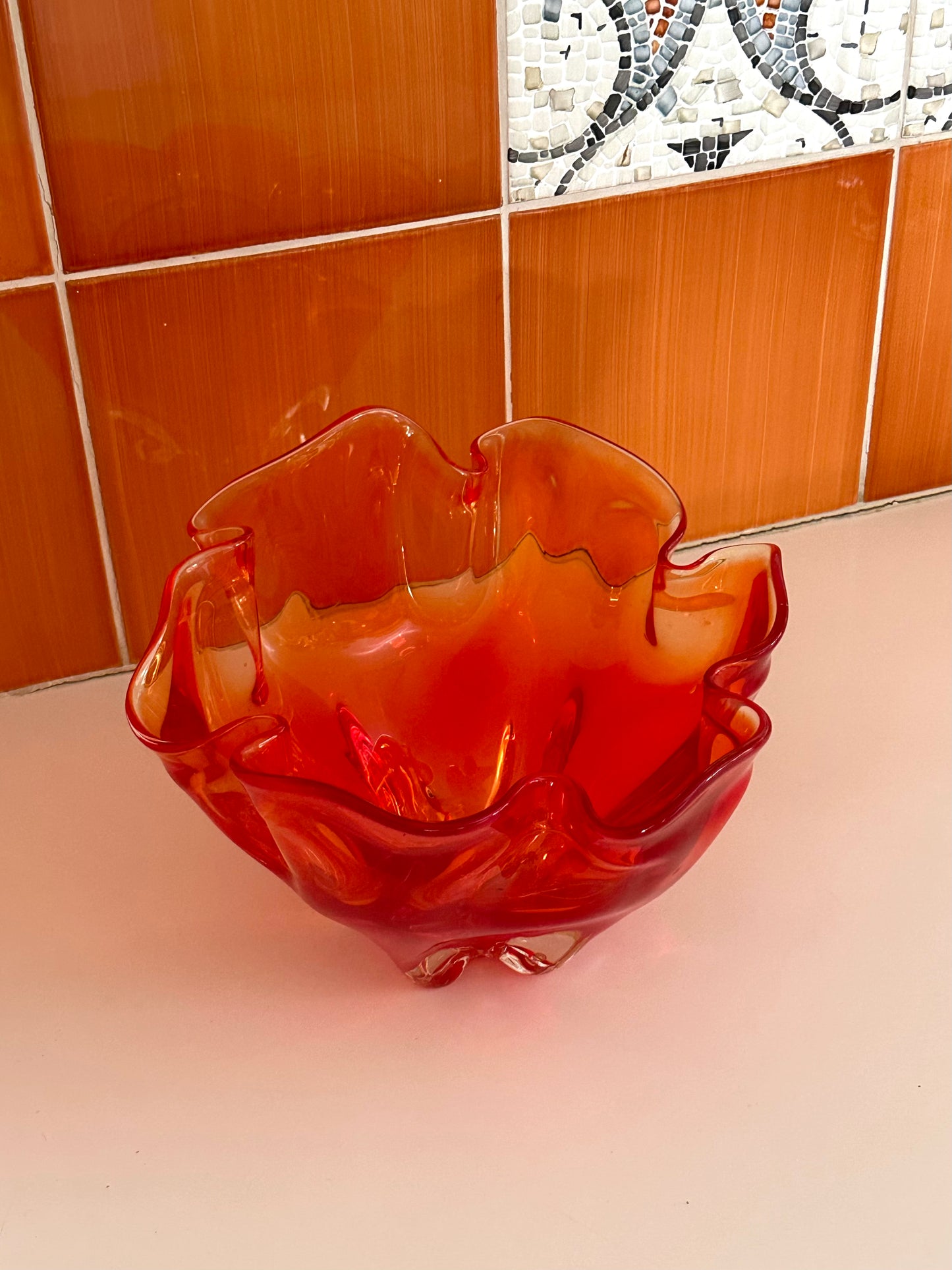Vintage Art Glass Handkerchief Bowl