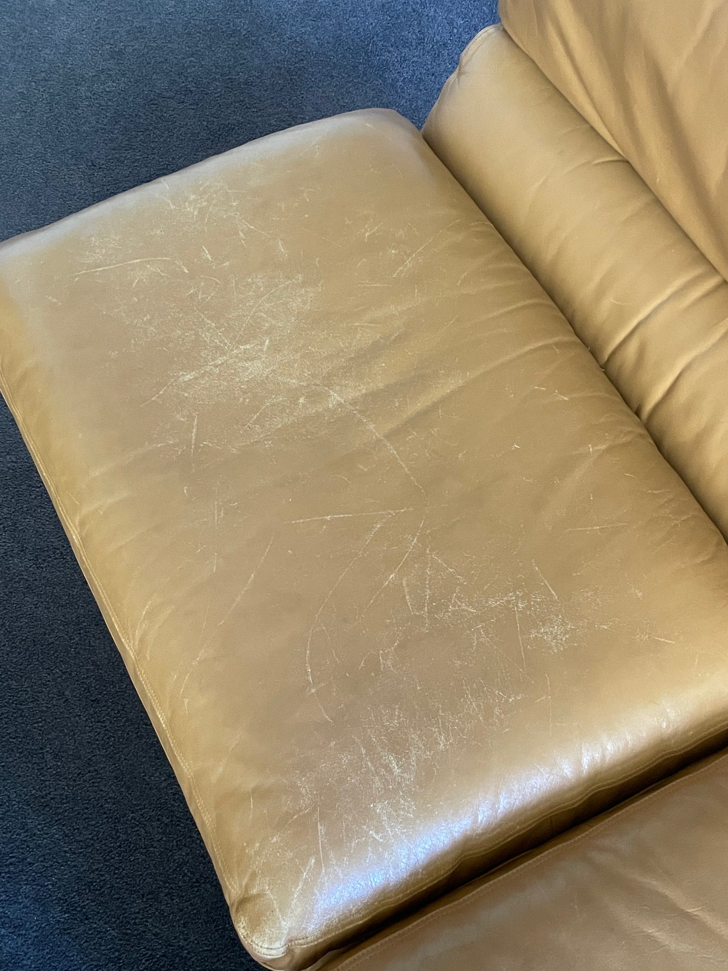 Six Piece Lounge by Tibor Hubay