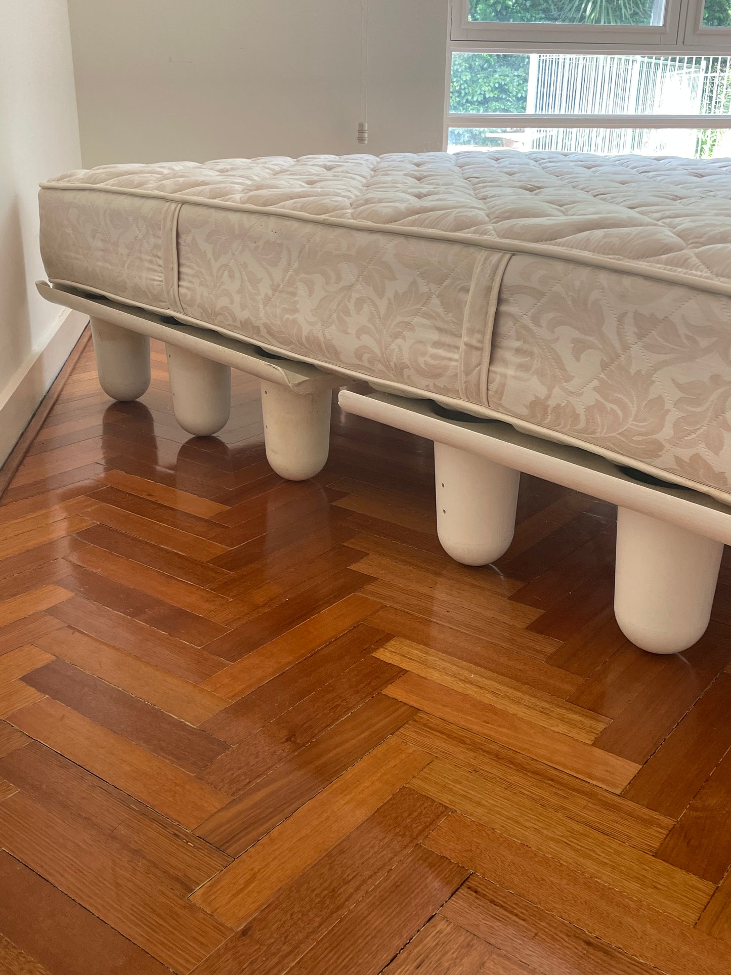 Kartell 'Centipede' Queen Bed Base