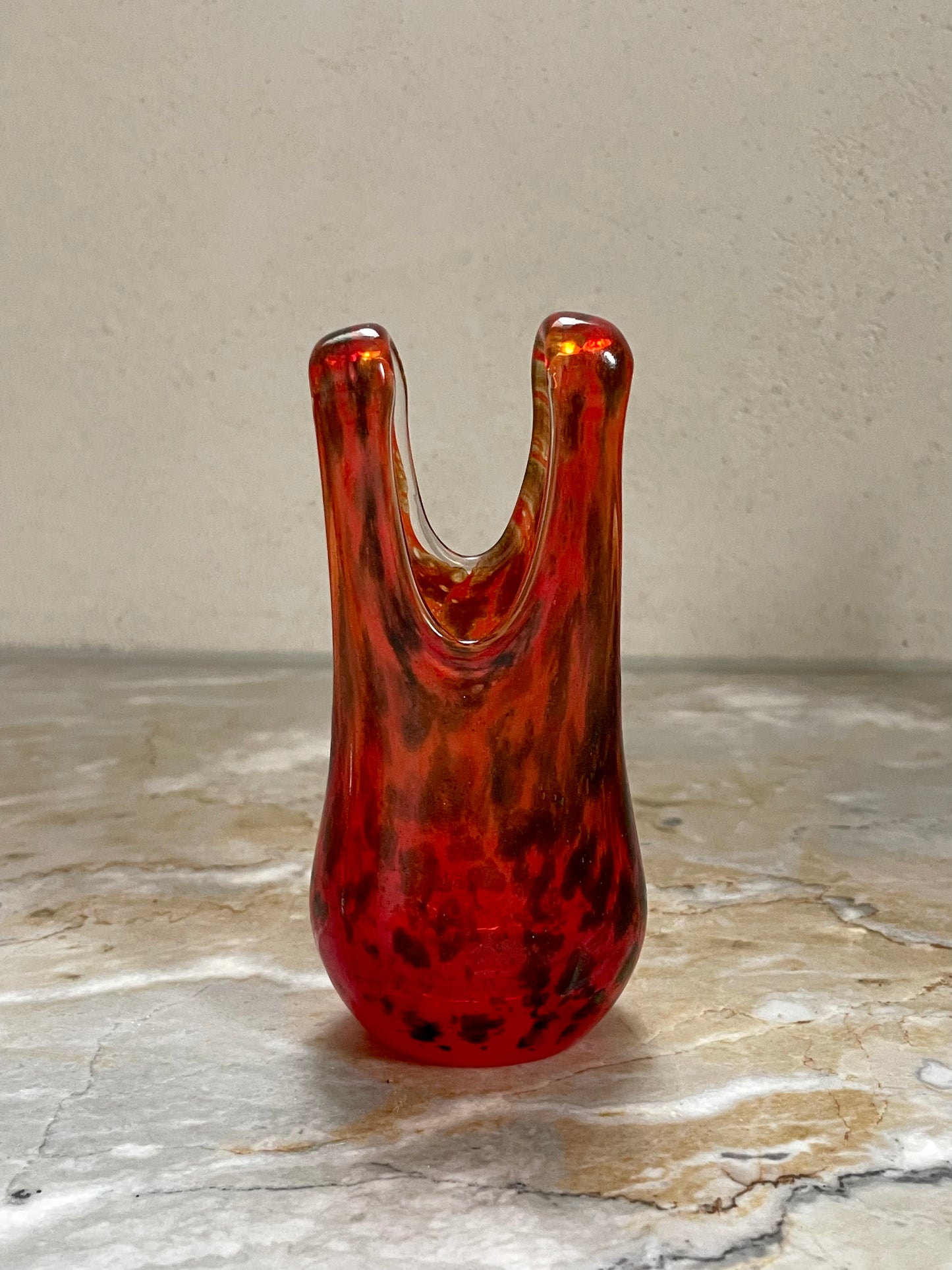 Swimsuit Vase for Kosta Boda in red/black leopard