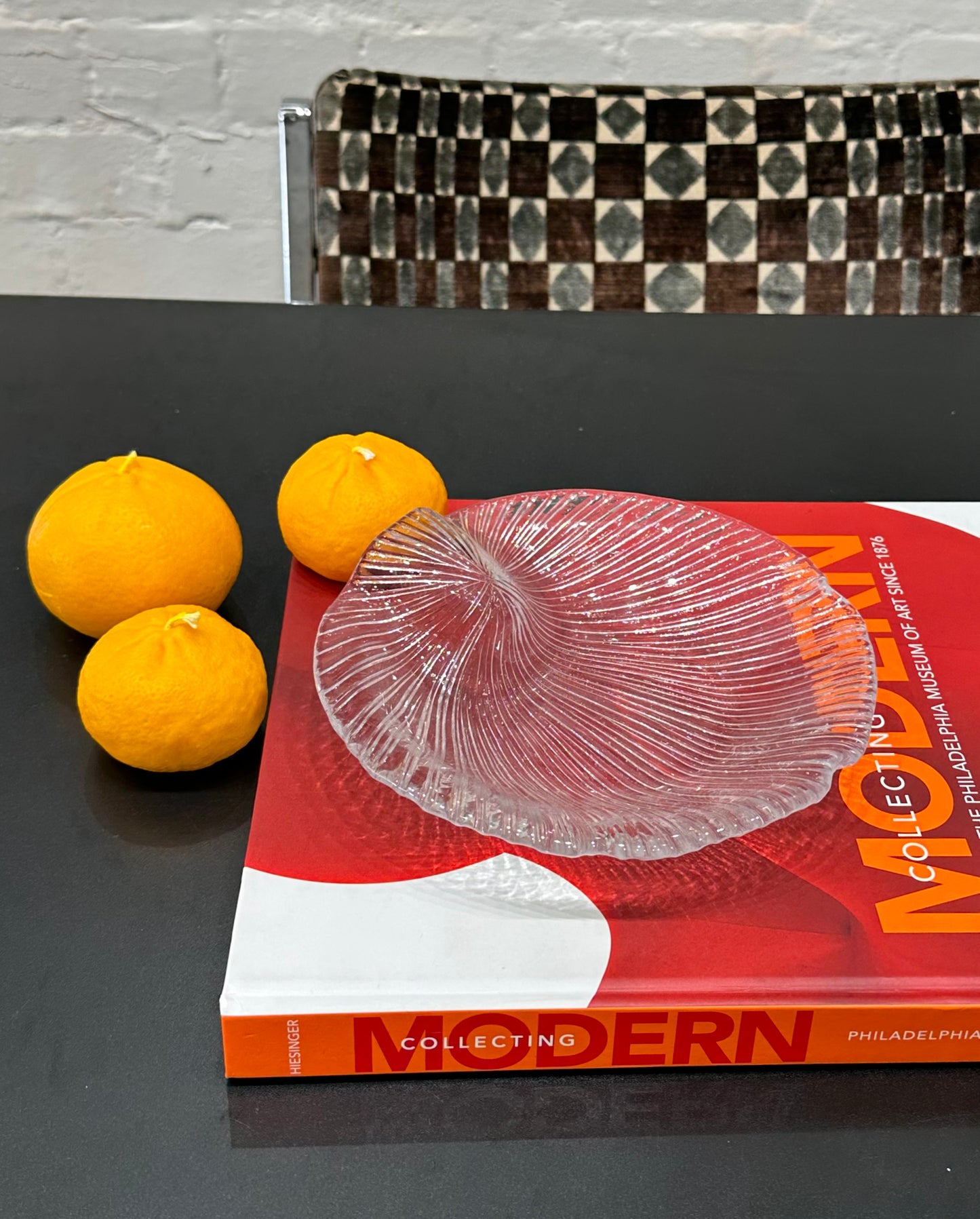 Ribbed Shell Plate