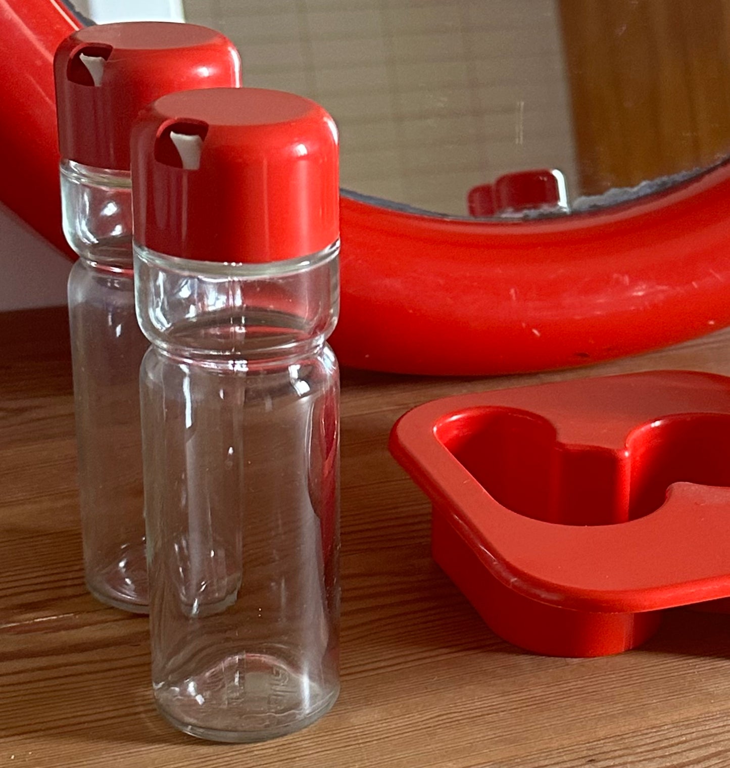 Vintage Valira Condiment Caddy