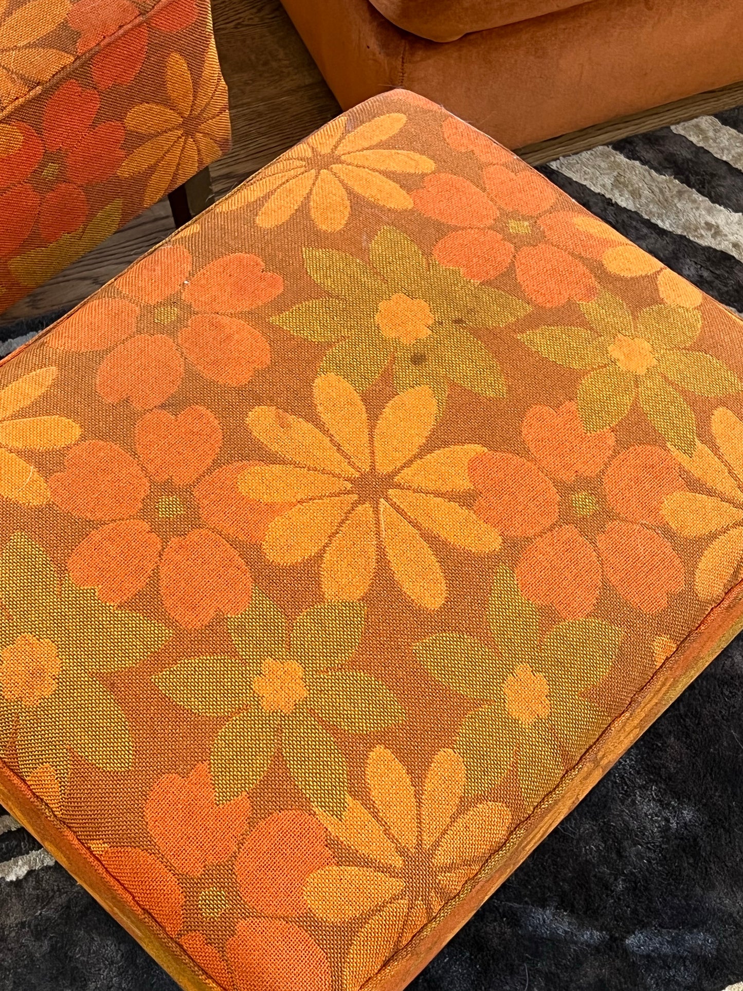 Floral Armchair w Footstool