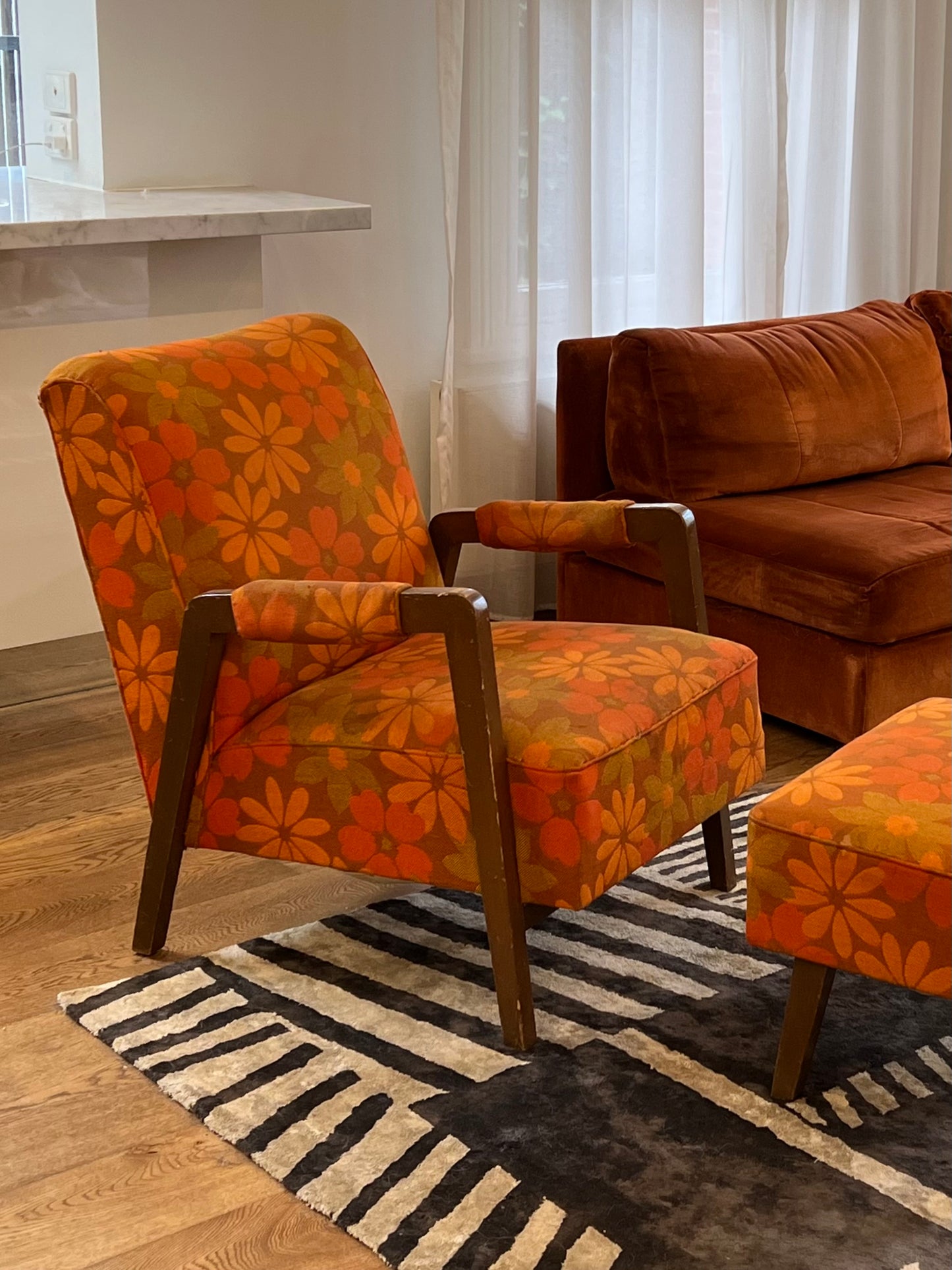 Floral Armchair w Footstool