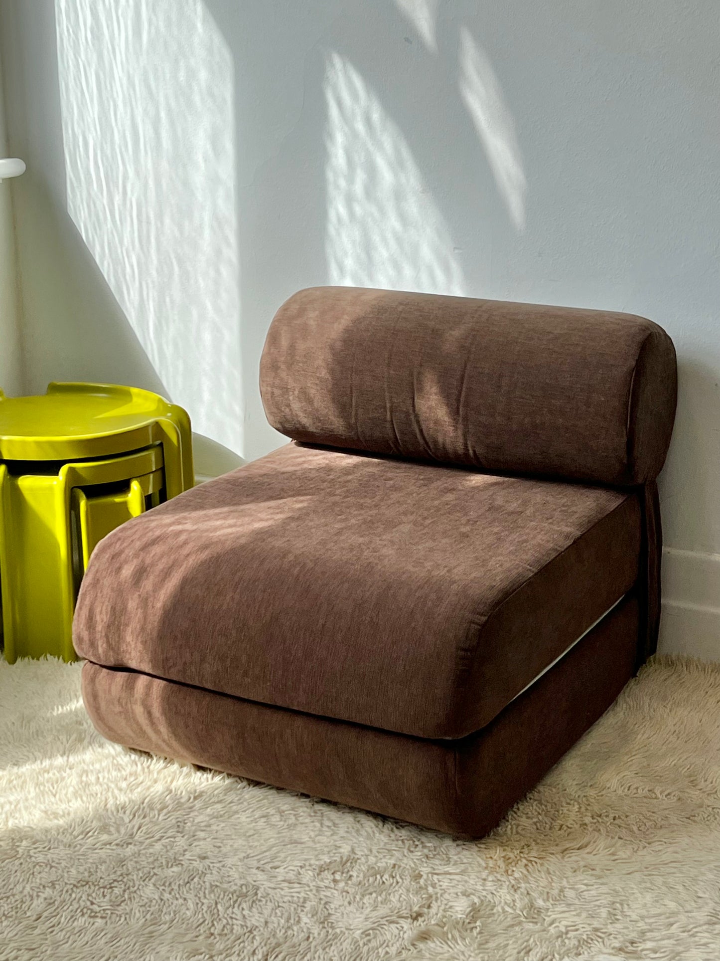 Retro Fold out Sofa Bed