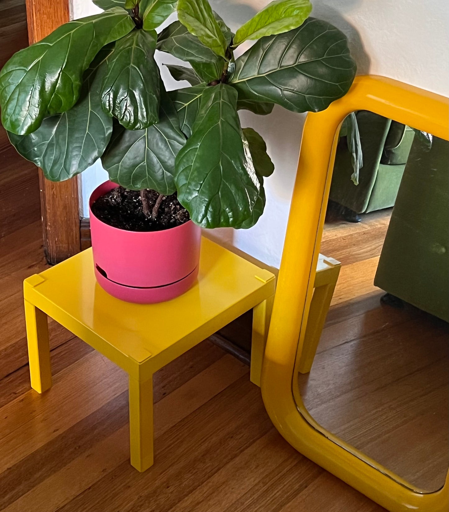 Plastic Stand by Sherman Shelving