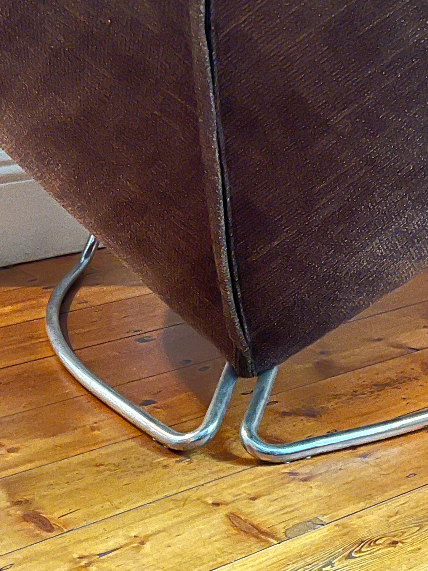 Chilli Chair by Escapade ROM Belgium
