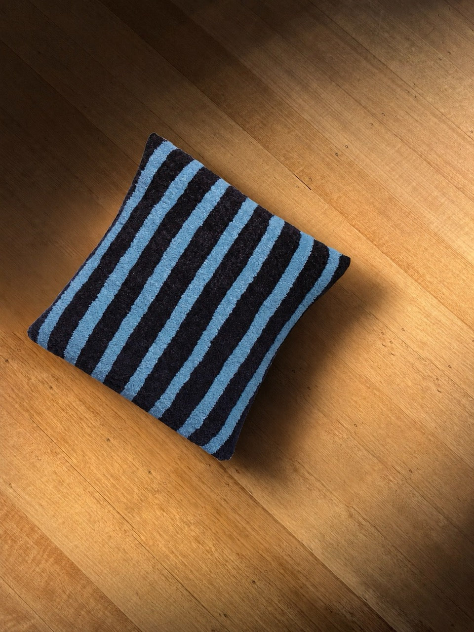 Cushion 001 by Pieces.OTD