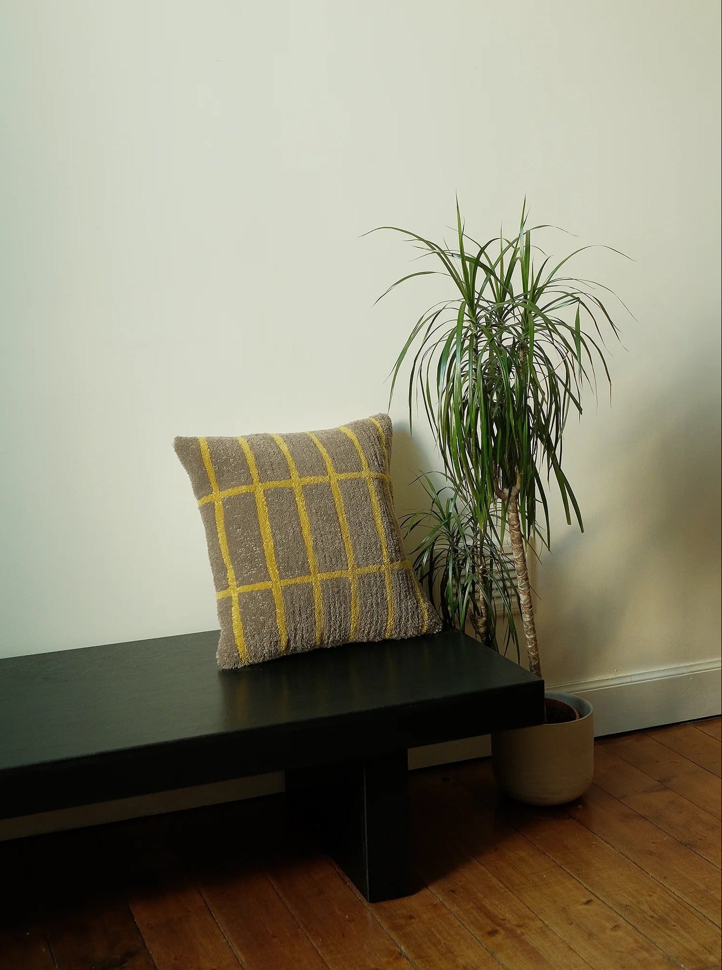 Cushion 005 by Pieces.OTD