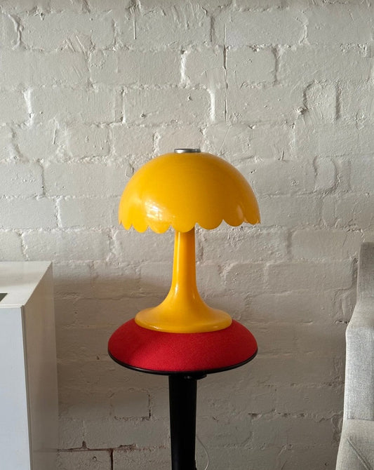 Scalloped Mushroom Lamp
