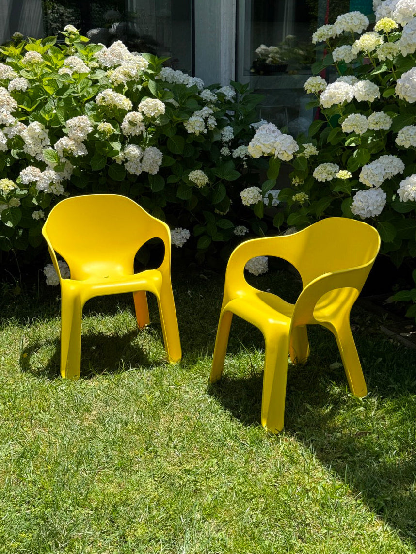 Set of 8 Yellow 'Easy' Chairs designed by Jerszy Seymour for Magis, Italy, 2004