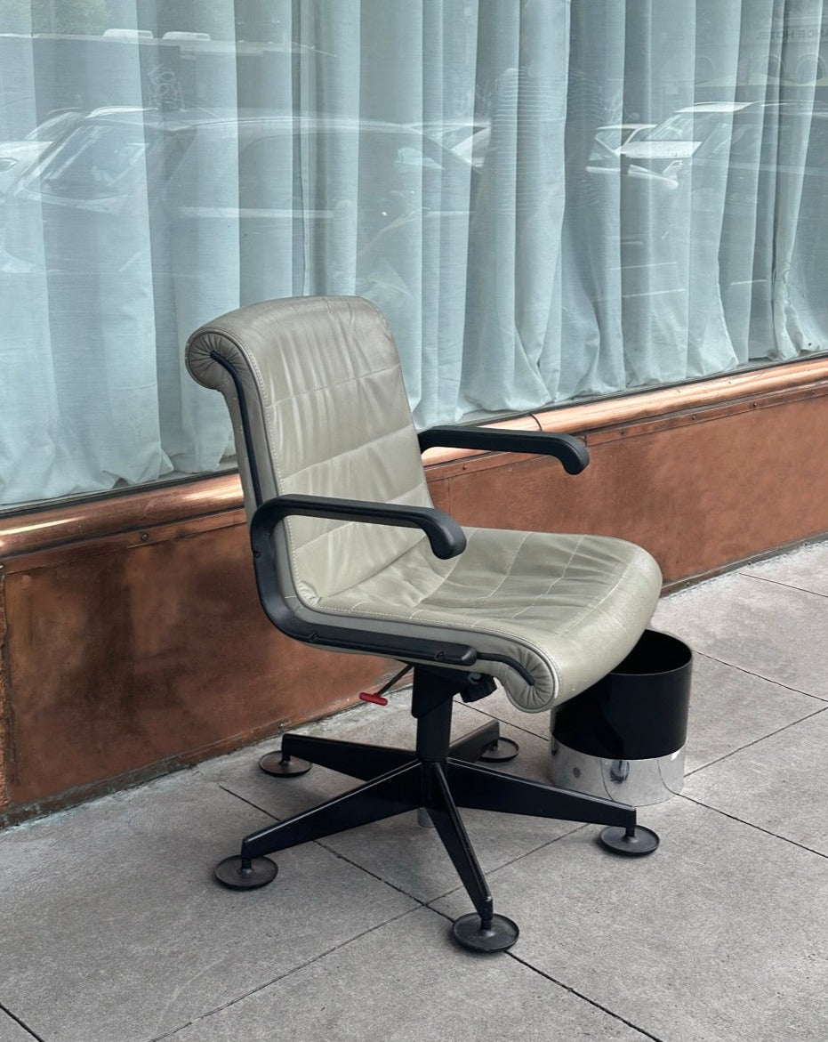 Executive Sapper Office Armchair