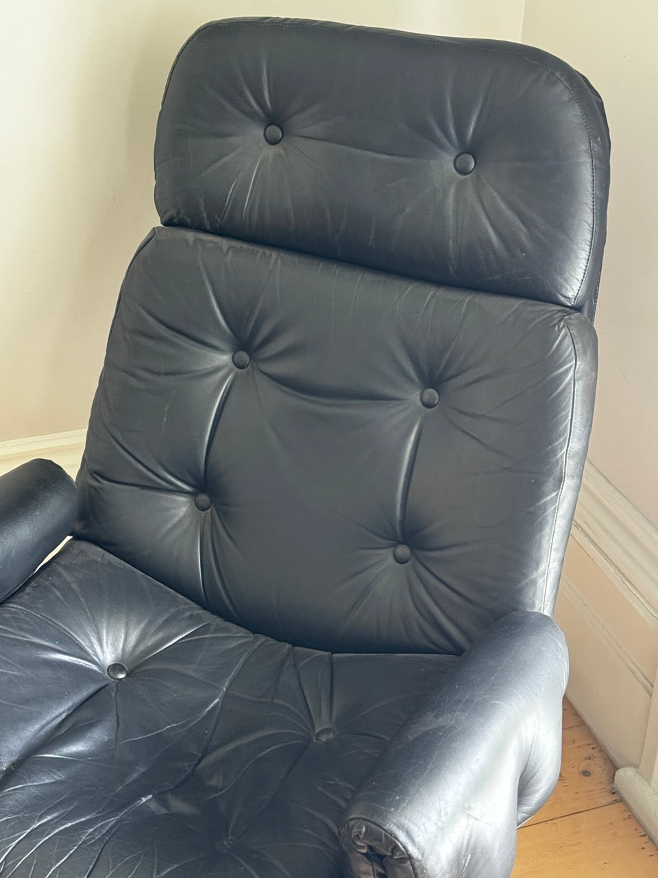 Mid Century Swivel Armchair
