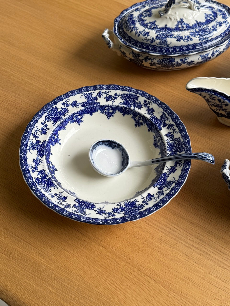 Antique Keeling & Co ‘Late Mayers’ Watford Patterned Serveware, United Kingdom, early 1900s