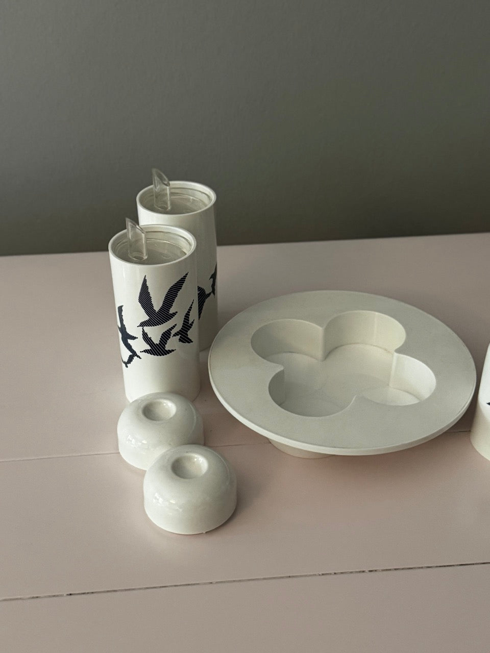 Guzzini 'Birds in Flight' Plastic Serveware Set, Italy, 1977