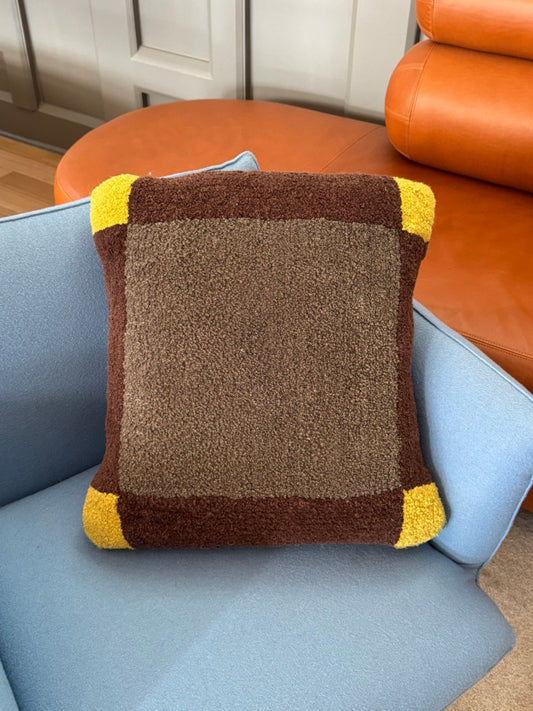 Cushion 002 by Pieces.OTD