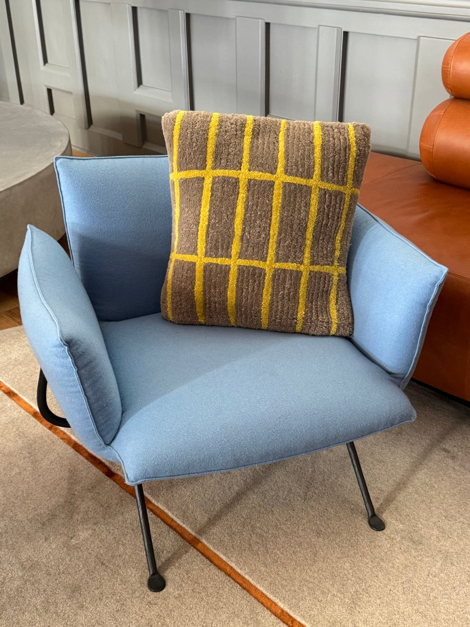 Cushion 005 by Pieces.OTD
