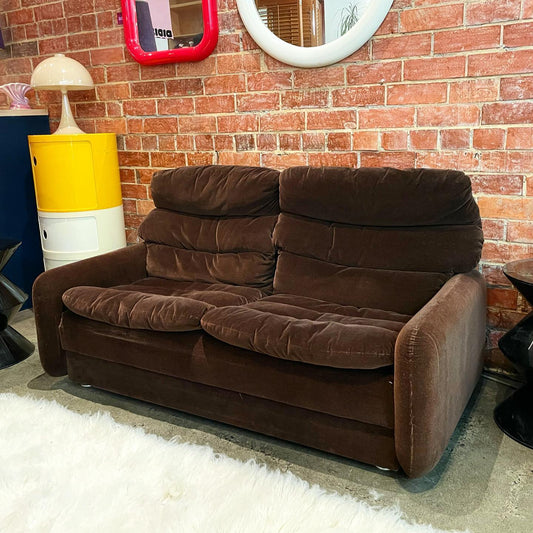 Tessa T7 Fred Lowen Lounge