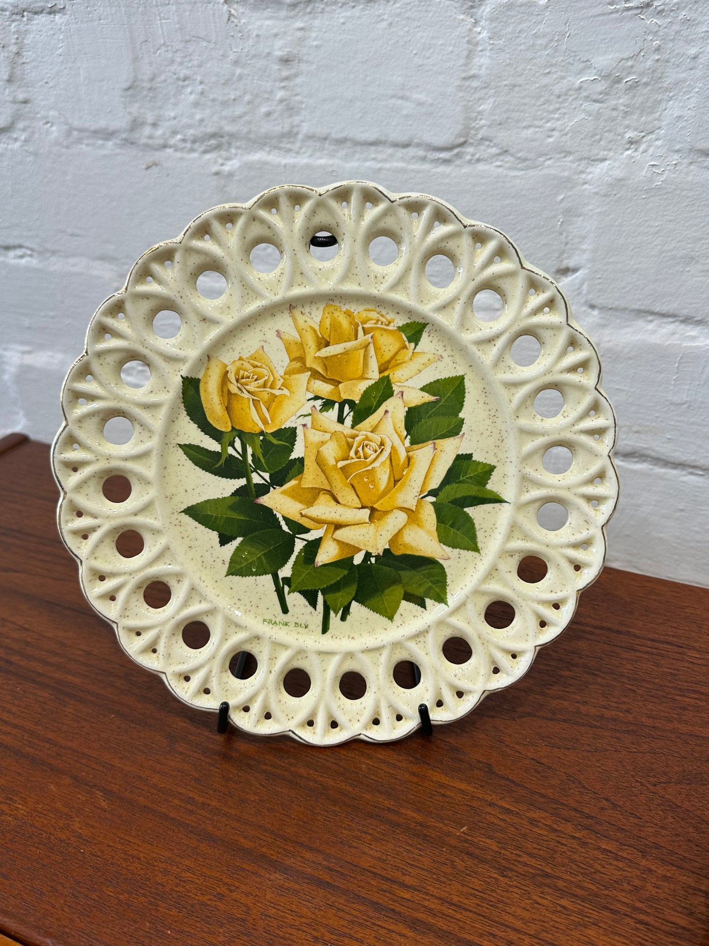 Yellow Roses Plate