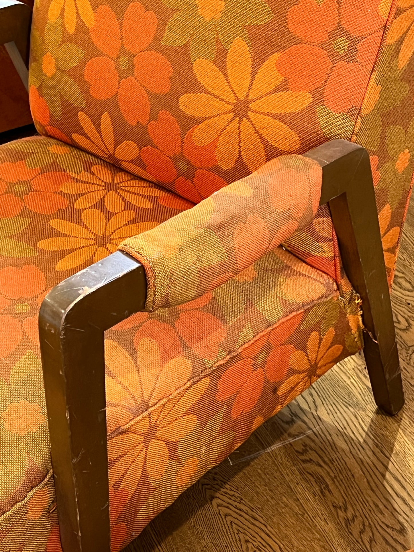 Floral Armchair w Footstool