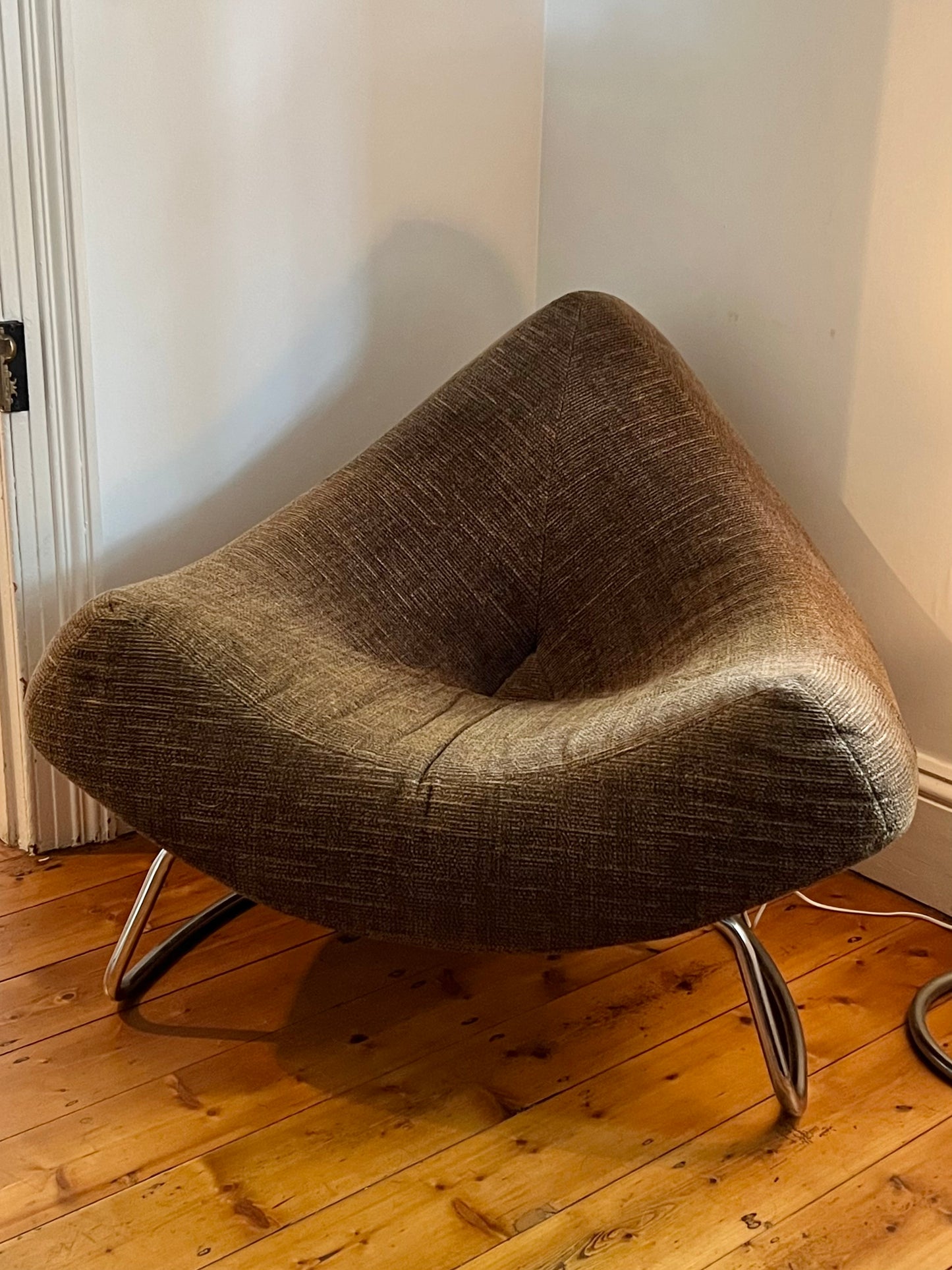 Chilli Chair by Escapade ROM Belgium