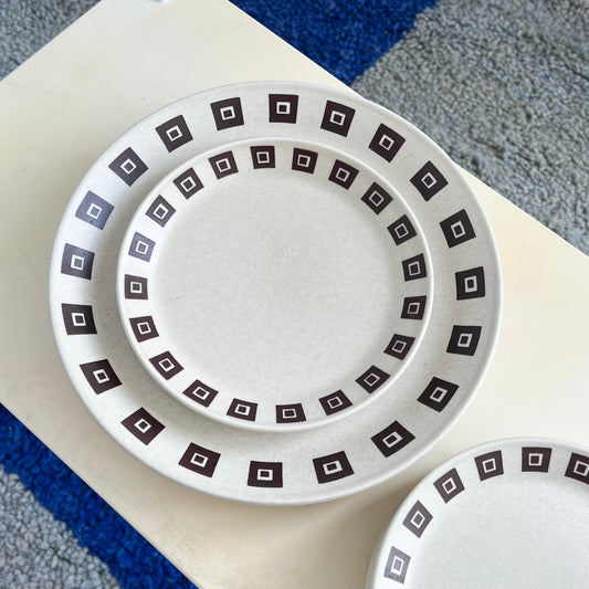 Set of Dinner Plates