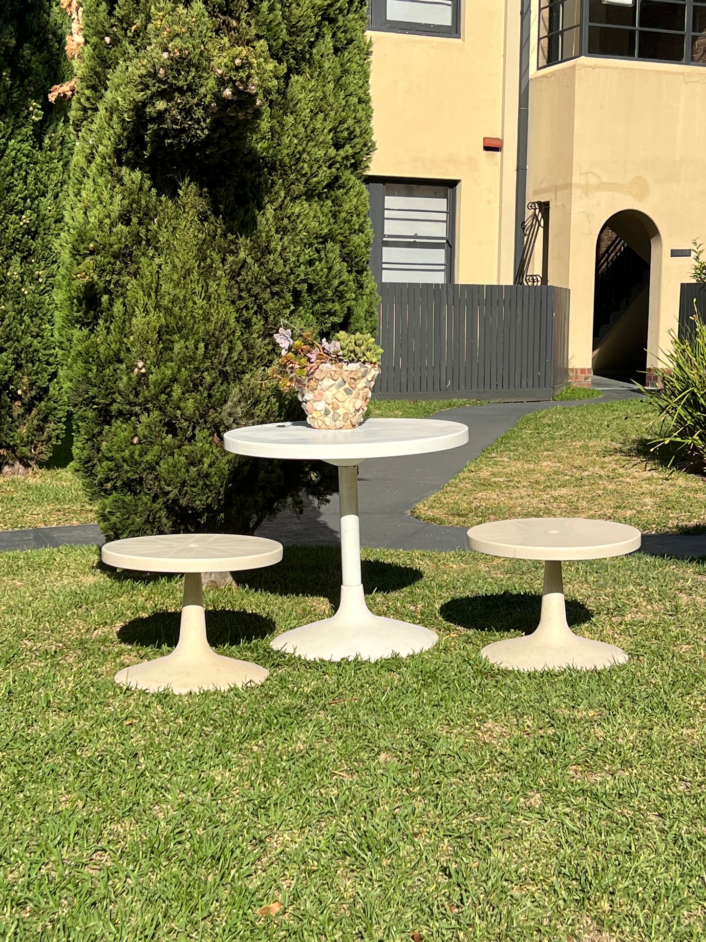 Sebel Outdoor Tulip Dining Set